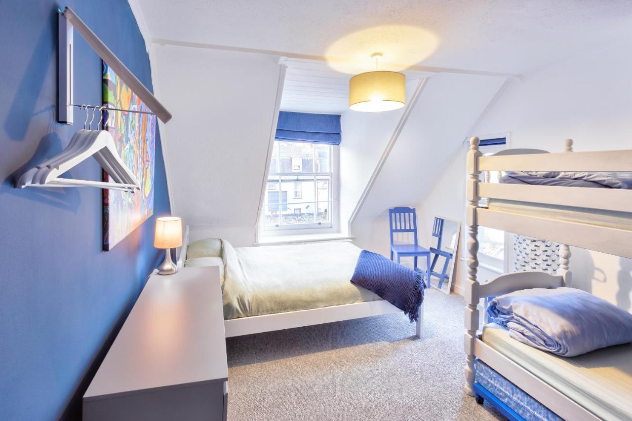 Ocean Backpackers Self-Catering Hostel Ilfracombe Dış mekan fotoğraf