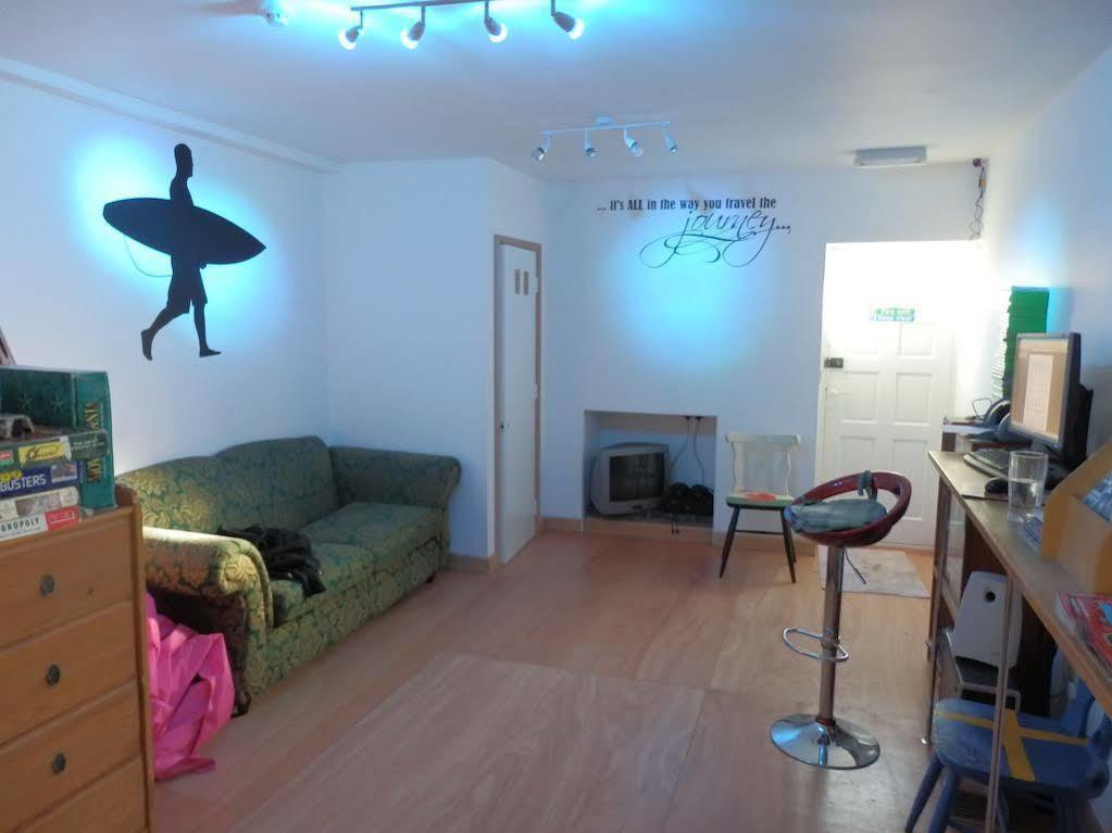 Ocean Backpackers Self-Catering Hostel Ilfracombe Dış mekan fotoğraf