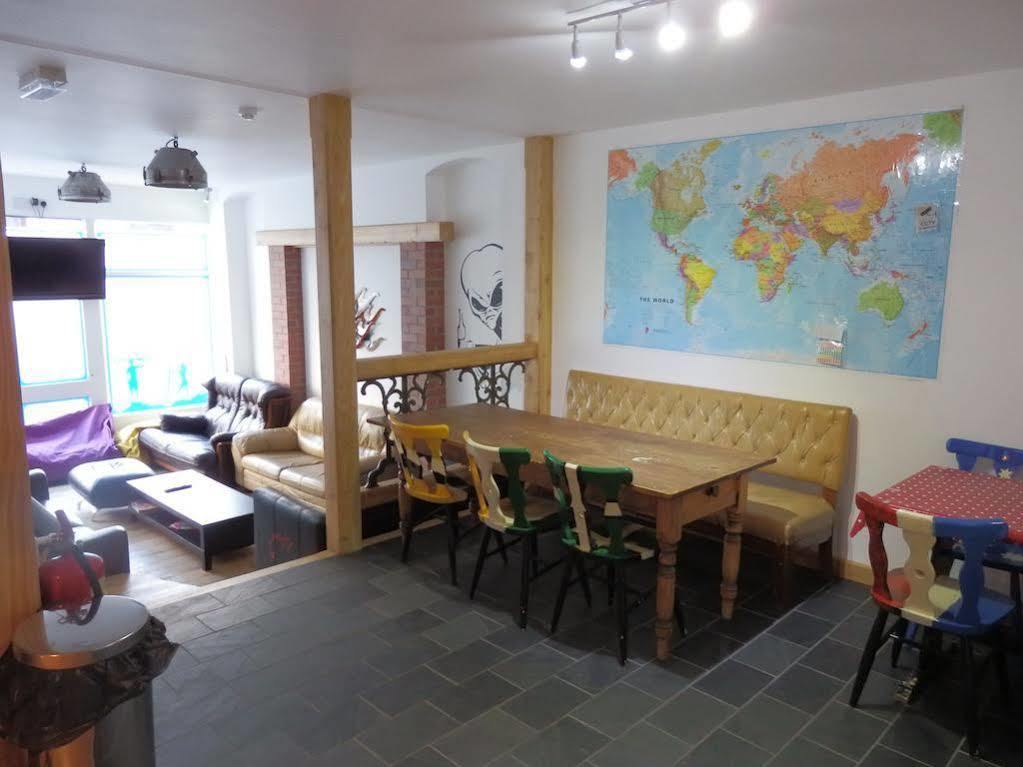 Ocean Backpackers Self-Catering Hostel Ilfracombe Dış mekan fotoğraf